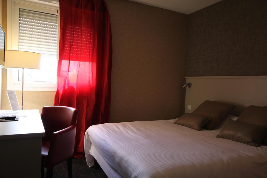 Hotel D'Arcins Latresne エクステリア 写真