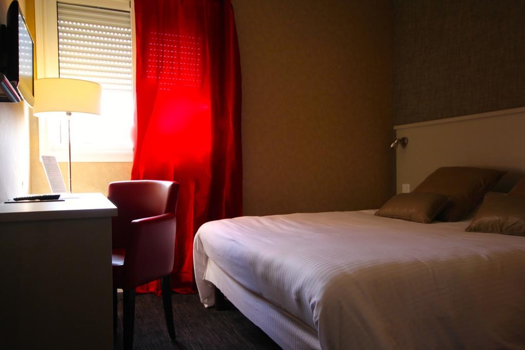 Hotel D'Arcins Latresne 部屋 写真